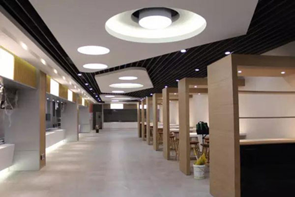 索樂圖光管道照明